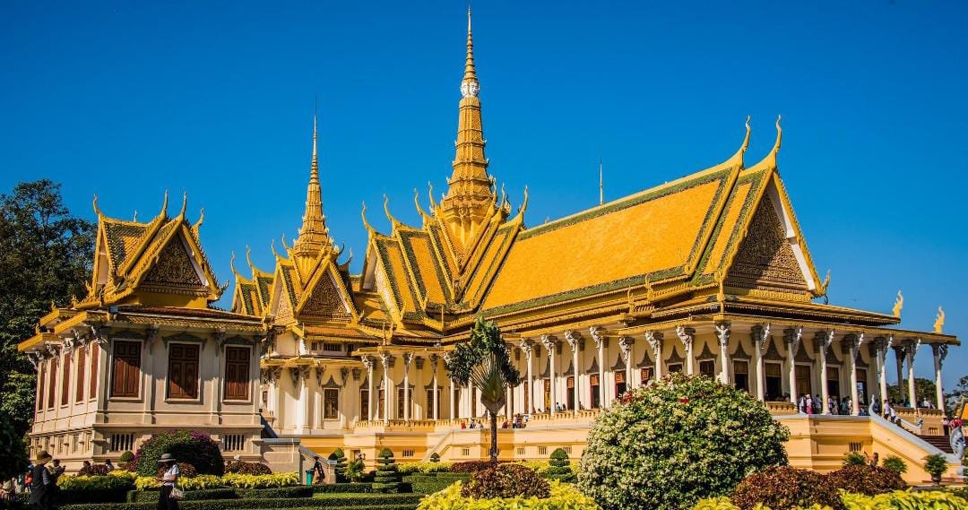 Cambodia – Phnom Penh – Siem Reap Duration: 5 Days / 4 Nights 3